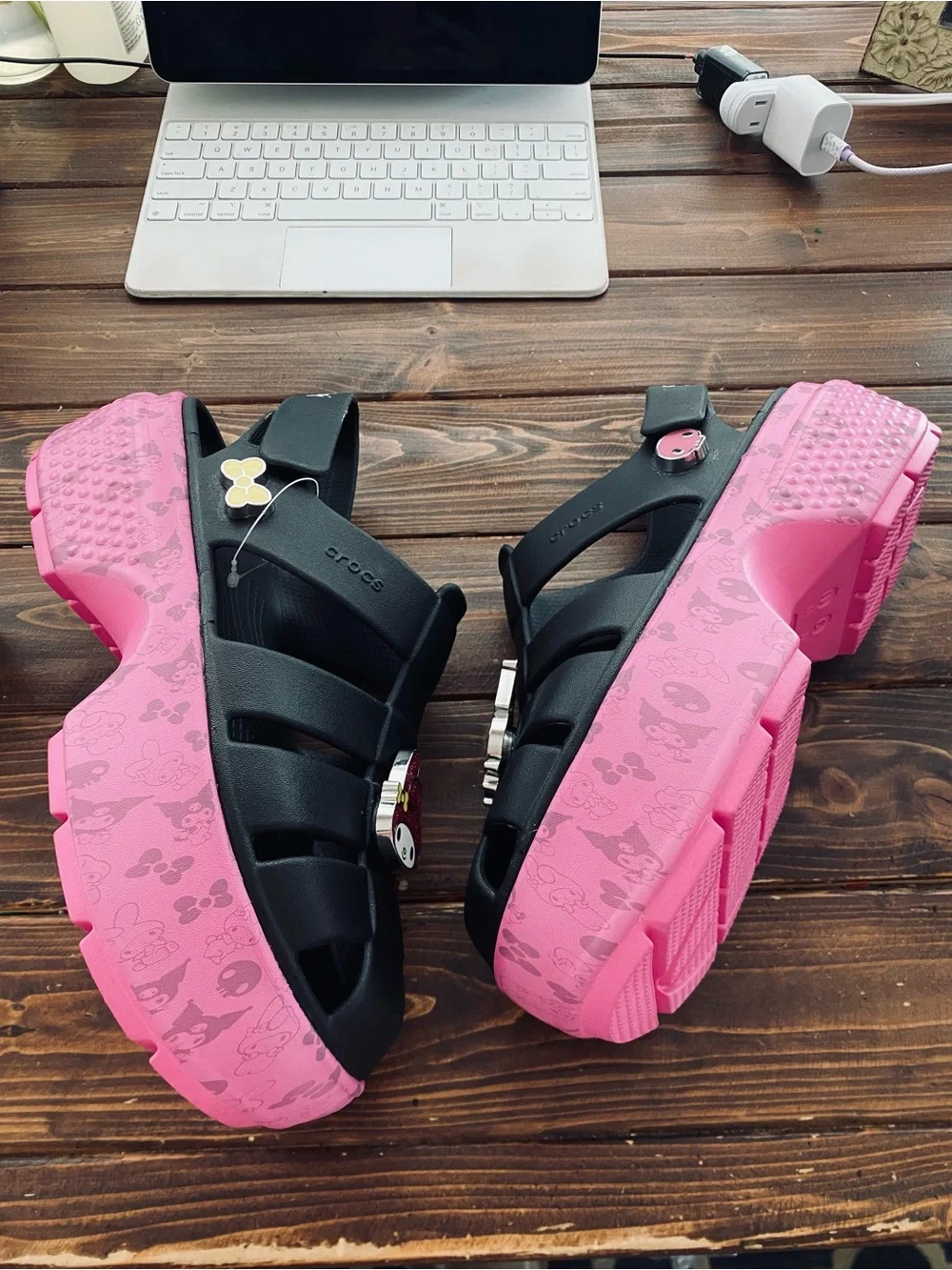 Crocs X Hello Kitty and Friends NEW My Melody and Kuromi Stomp Sandal Size 11